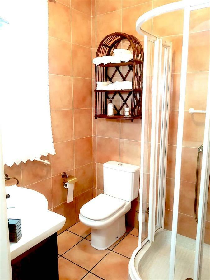 Chalet Con Encanto Villa Palomares del Rio Ngoại thất bức ảnh